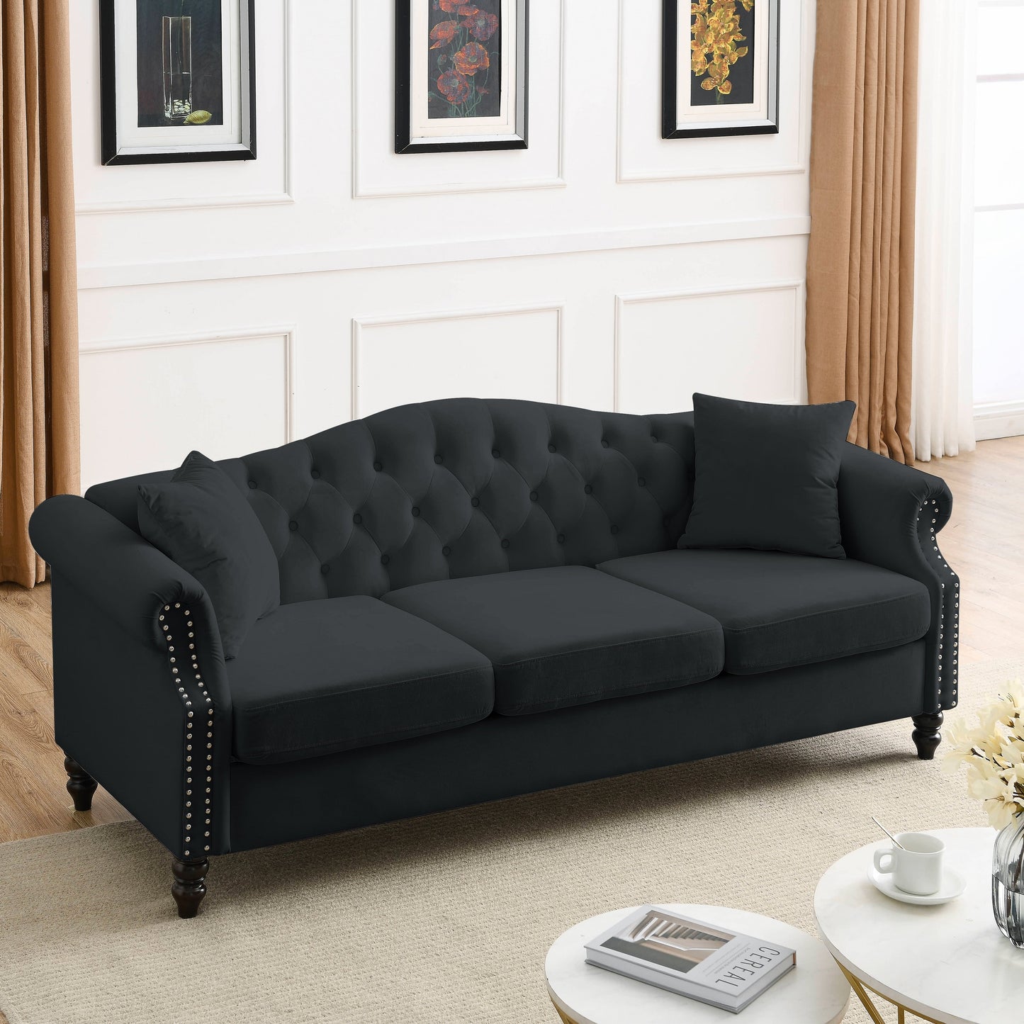 Canapé Chesterfield 3 places capitonné avec accoudoirs roulés et clous décoratifs