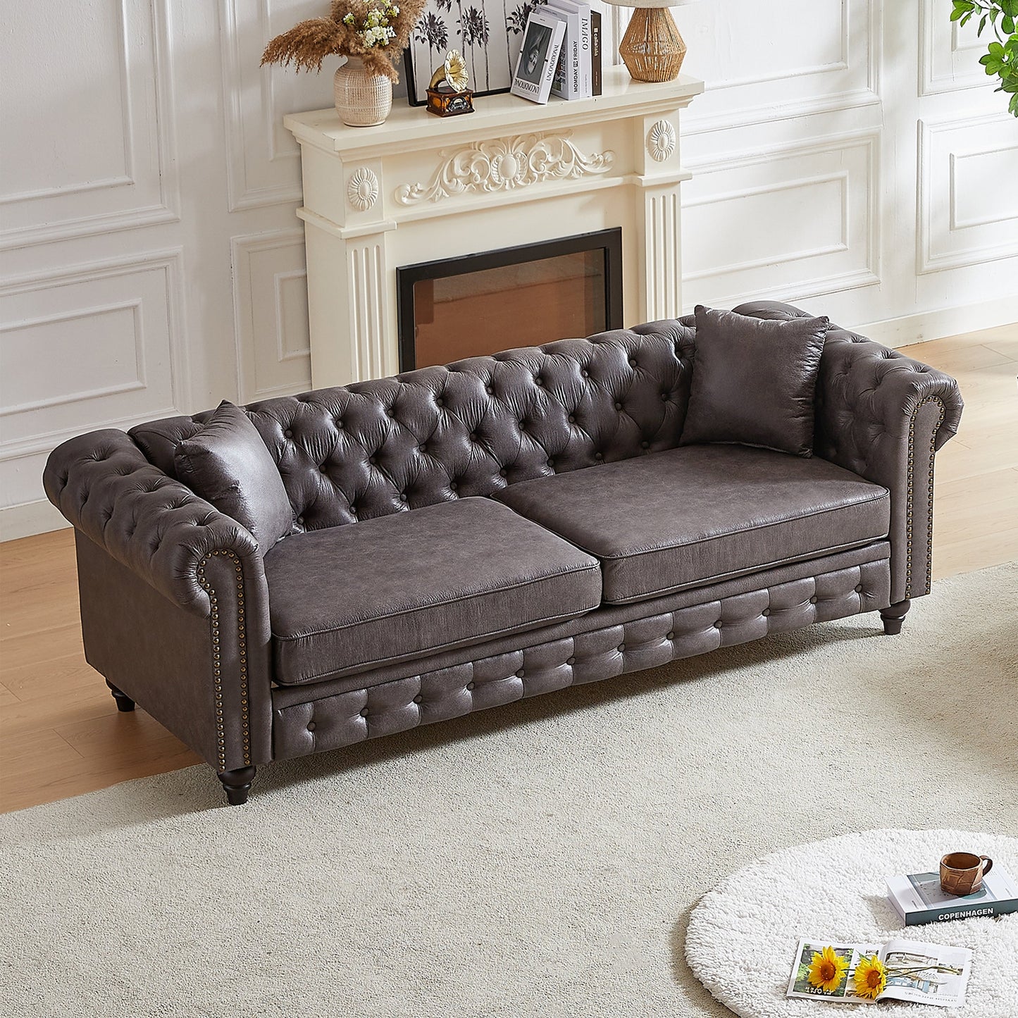 Canapé 3 places Chesterfield 85.5 en tissu technique avec coussins
