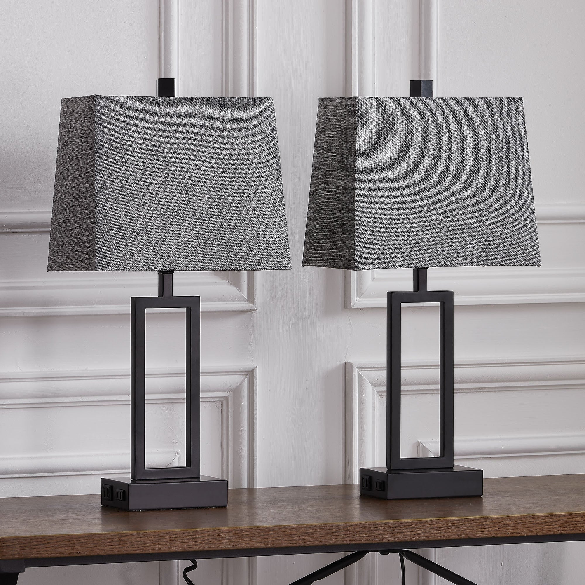 Lampe de table en métal noir avec interrupteur tactile et ports de charge (lot de 2) - 30,5 x 16,5 x 59,7 cm (L x l x H)