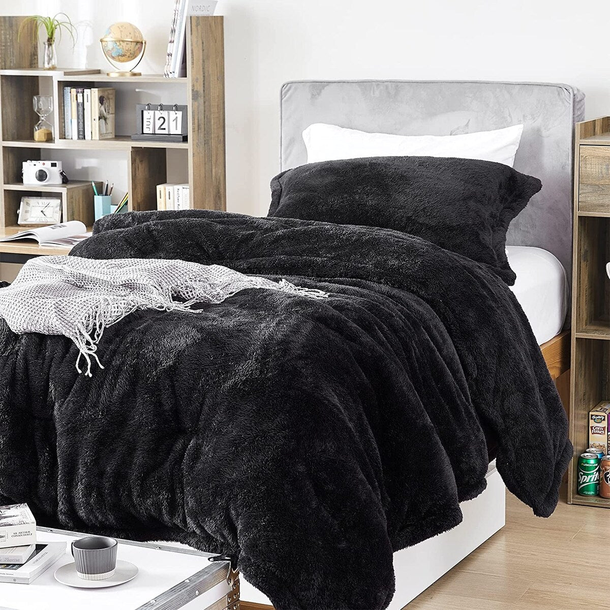 La peluche originale - Couette surdimensionnée Coma Inducer® - Noir Nightshift
