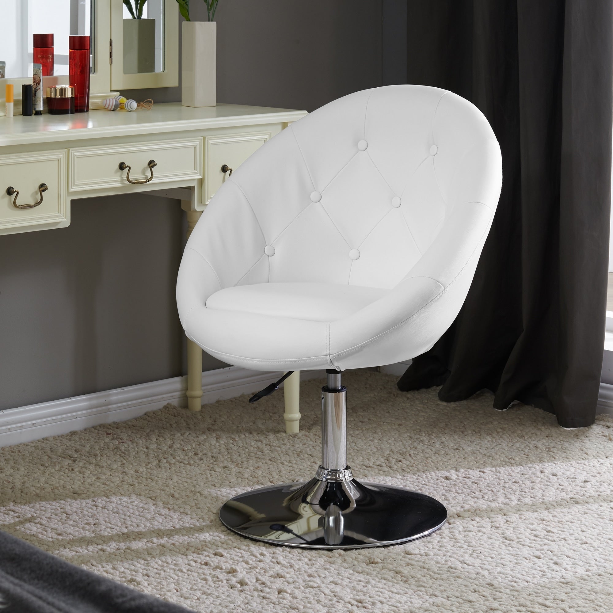 Fauteuil d'appoint pivotant capitonné de taille géante contemporain