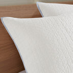Parure de lit en jacquard de coton et de maïs au design intelligent avec taies d'oreiller et coussins décoratifs