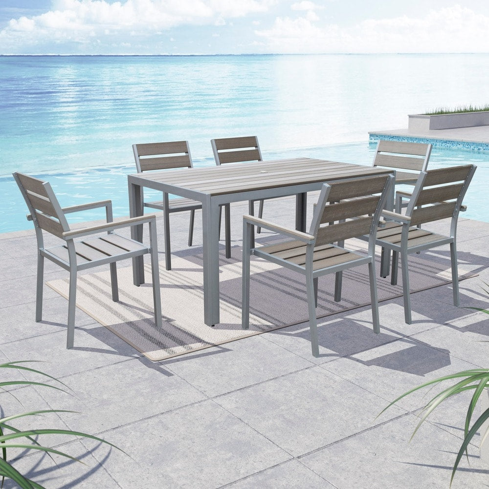 Ensemble de salle à manger d'extérieur Tumaco gris blanchi au soleil, 7 pièces, par Havenside Home