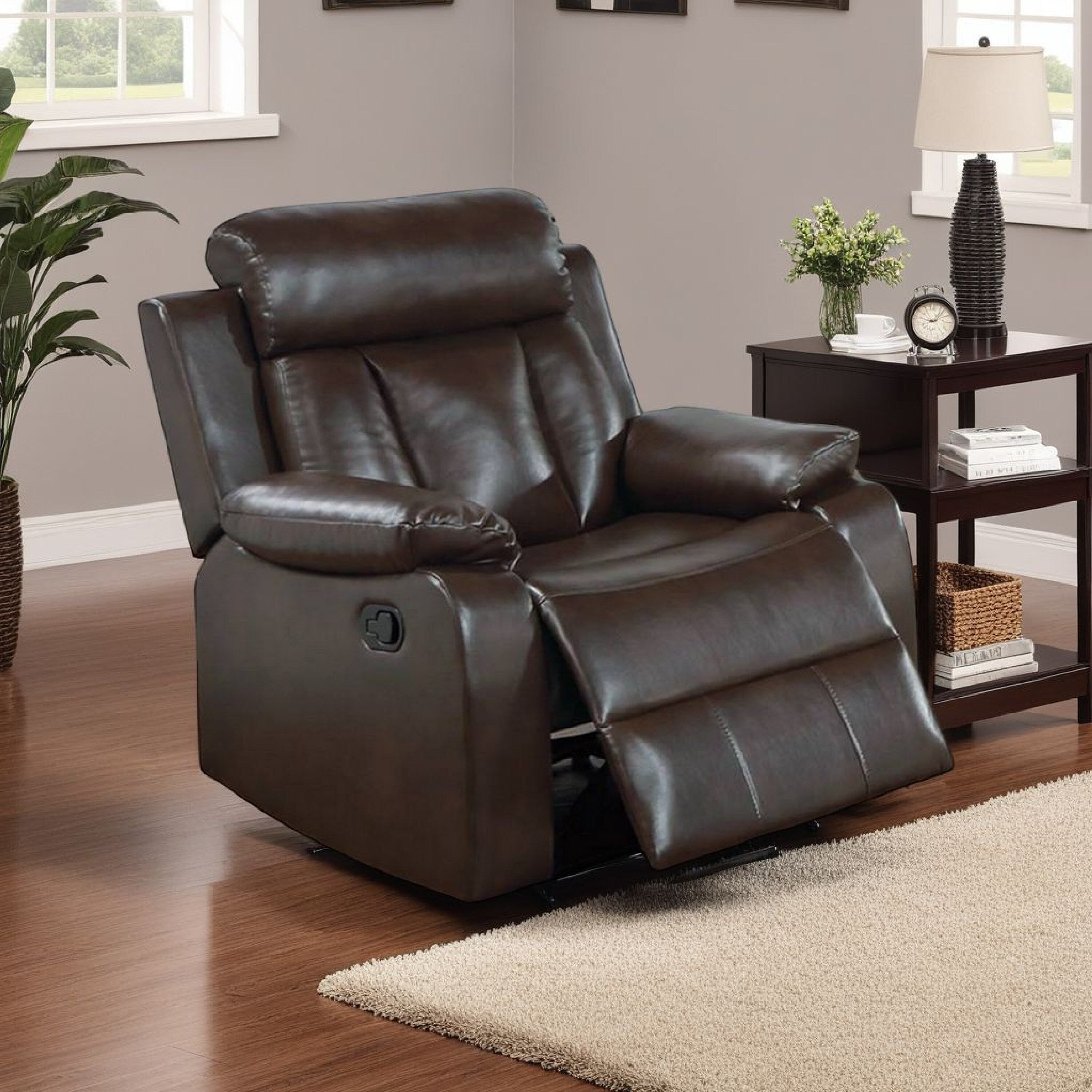 Fauteuil inclinable manuel Corie, coussiné, similicuir marron