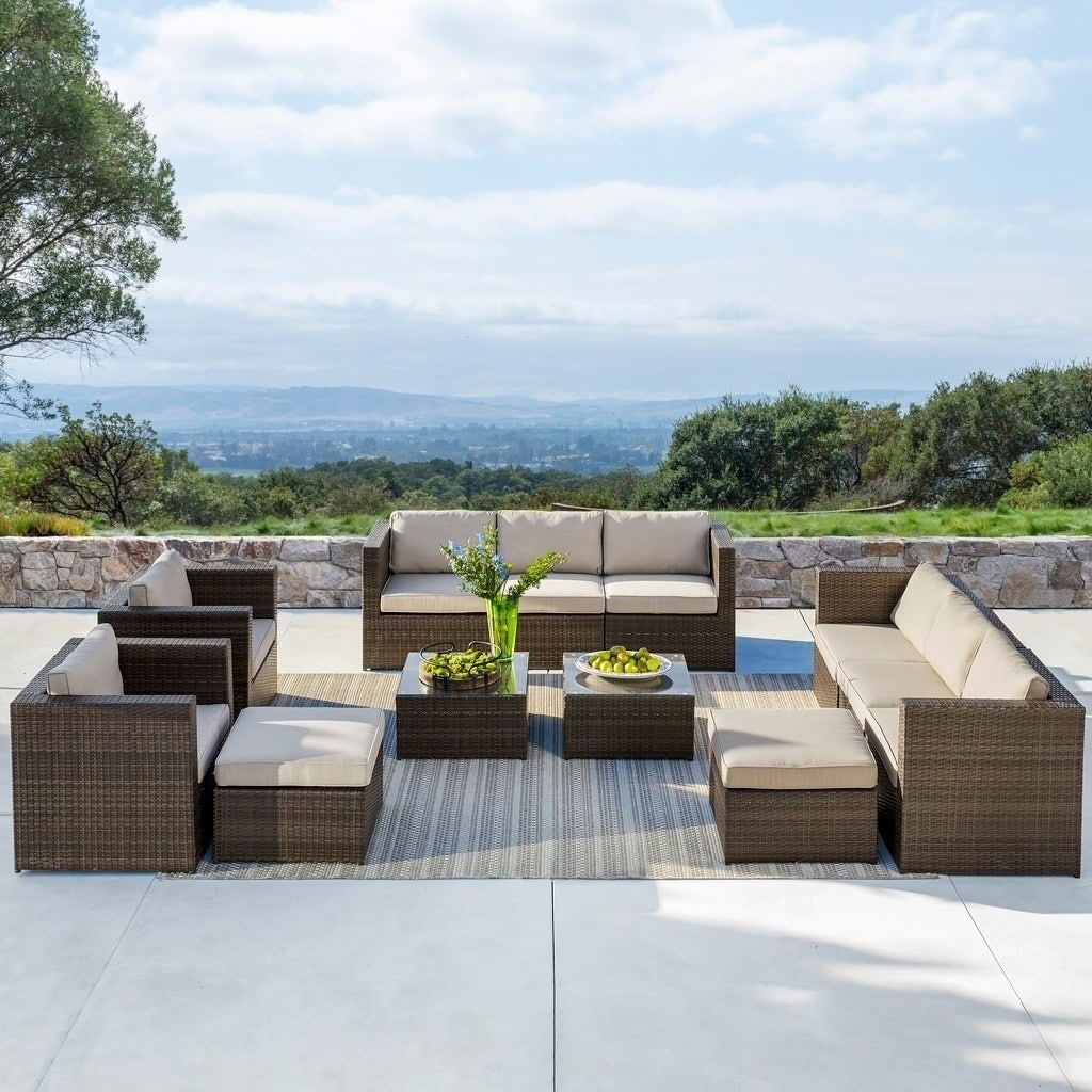 Ensemble de 12 meubles de patio sectionnels en osier brun Corvus Trey