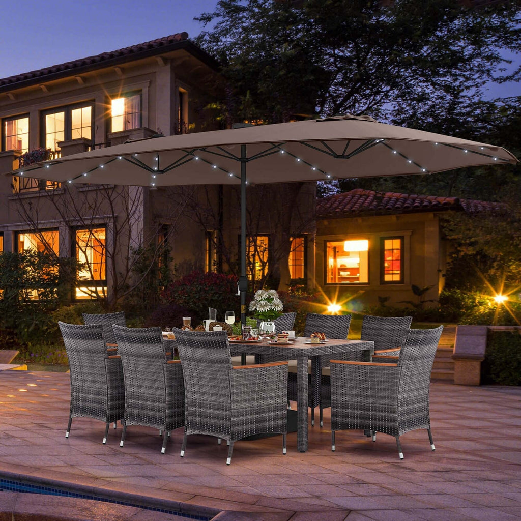 Ensemble de salle à manger de patio Costway 11 pièces avec parasol double face de 15 pieds - Voir les détails