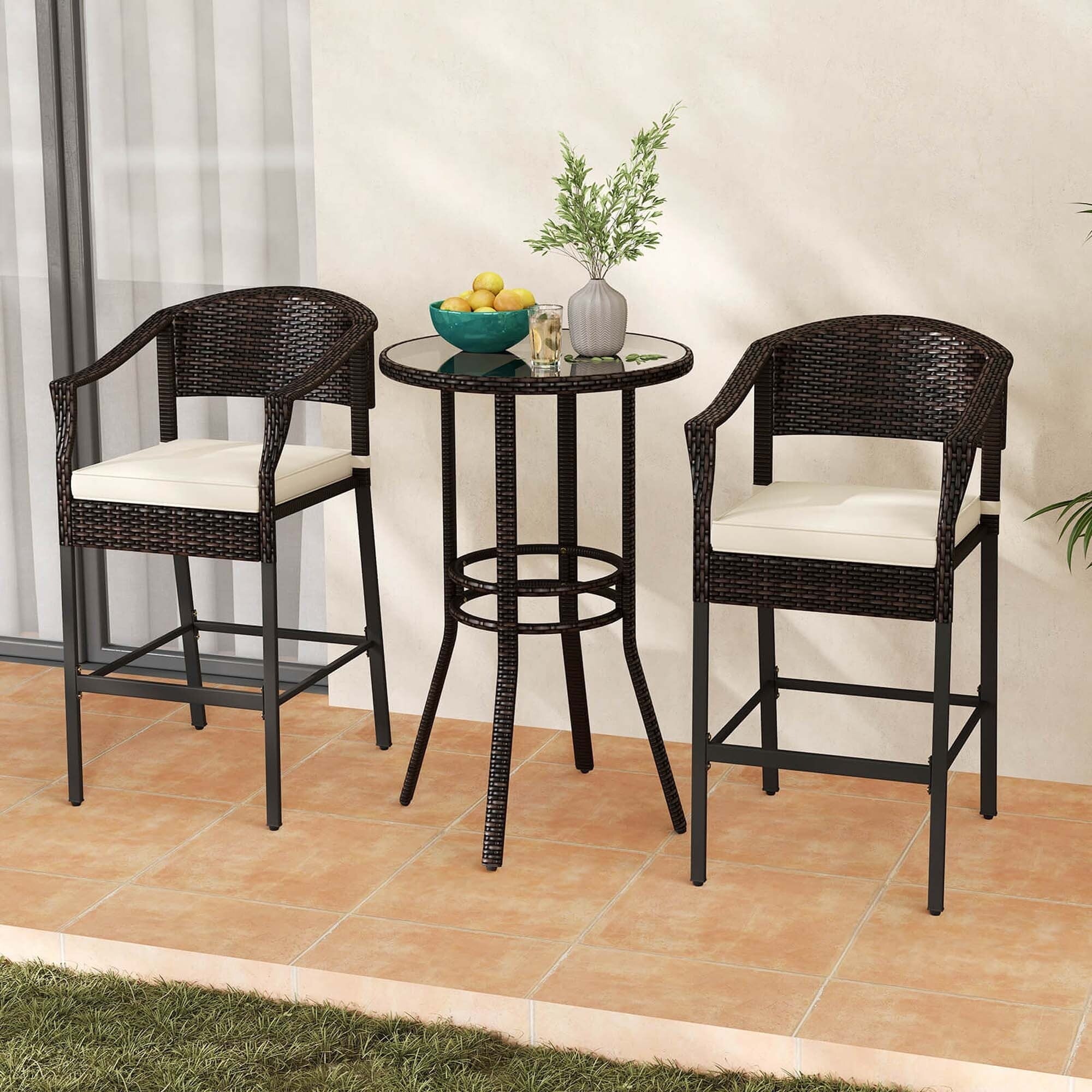 Ensemble de bar en rotin Costway 3 pièces avec fauteuils en osier et table ronde - Voir les détails