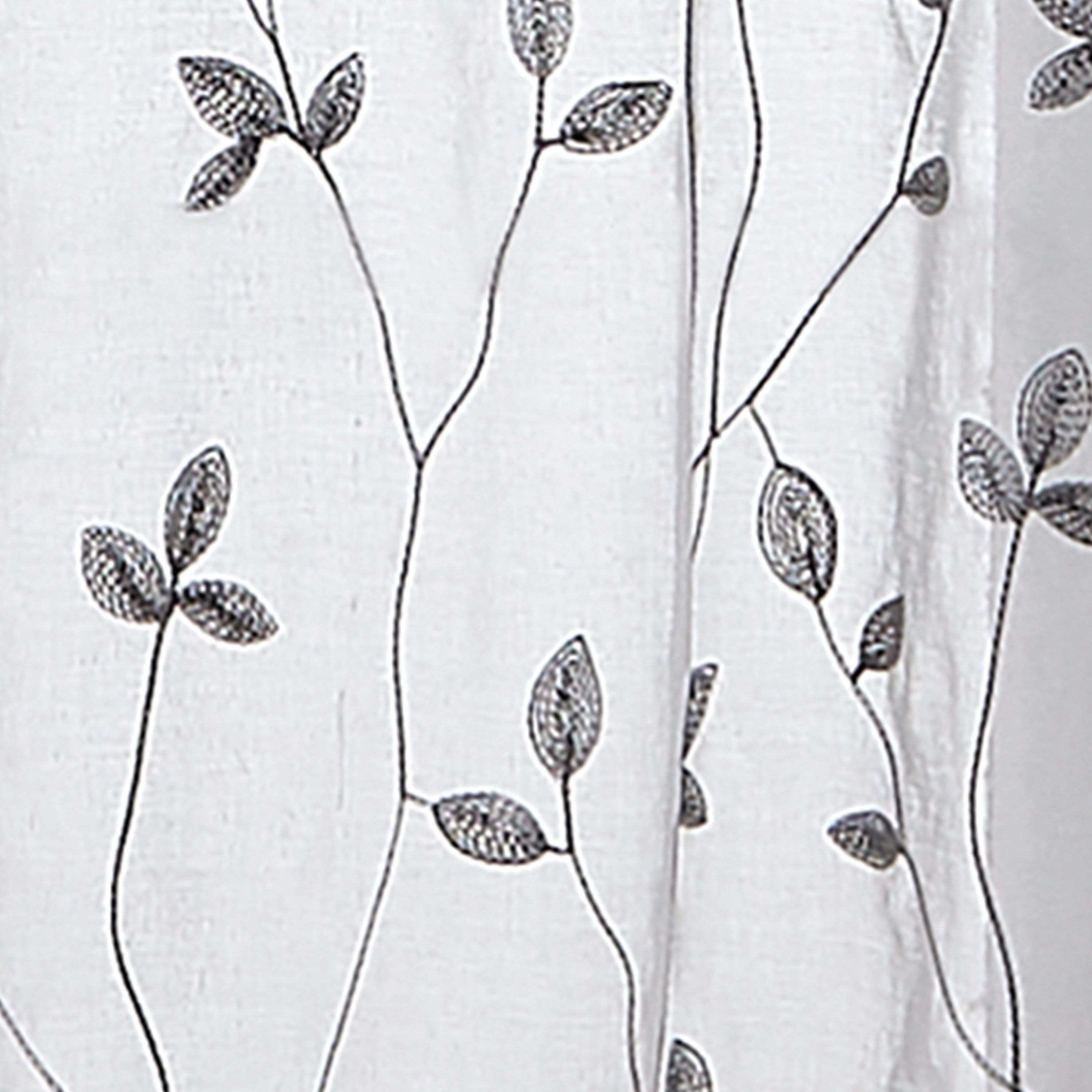 Collection de rideaux à cantonnière et à volants en broderie botanique Curtainworks