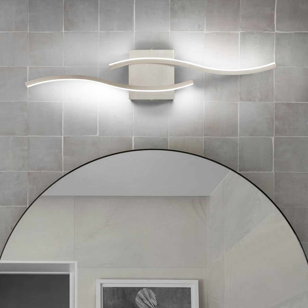 Applique murale linéaire à DEL Curve à intensité variable de 23,6 po de largeur pour meuble-lavabo de salle de bain, lumière froide/chaude