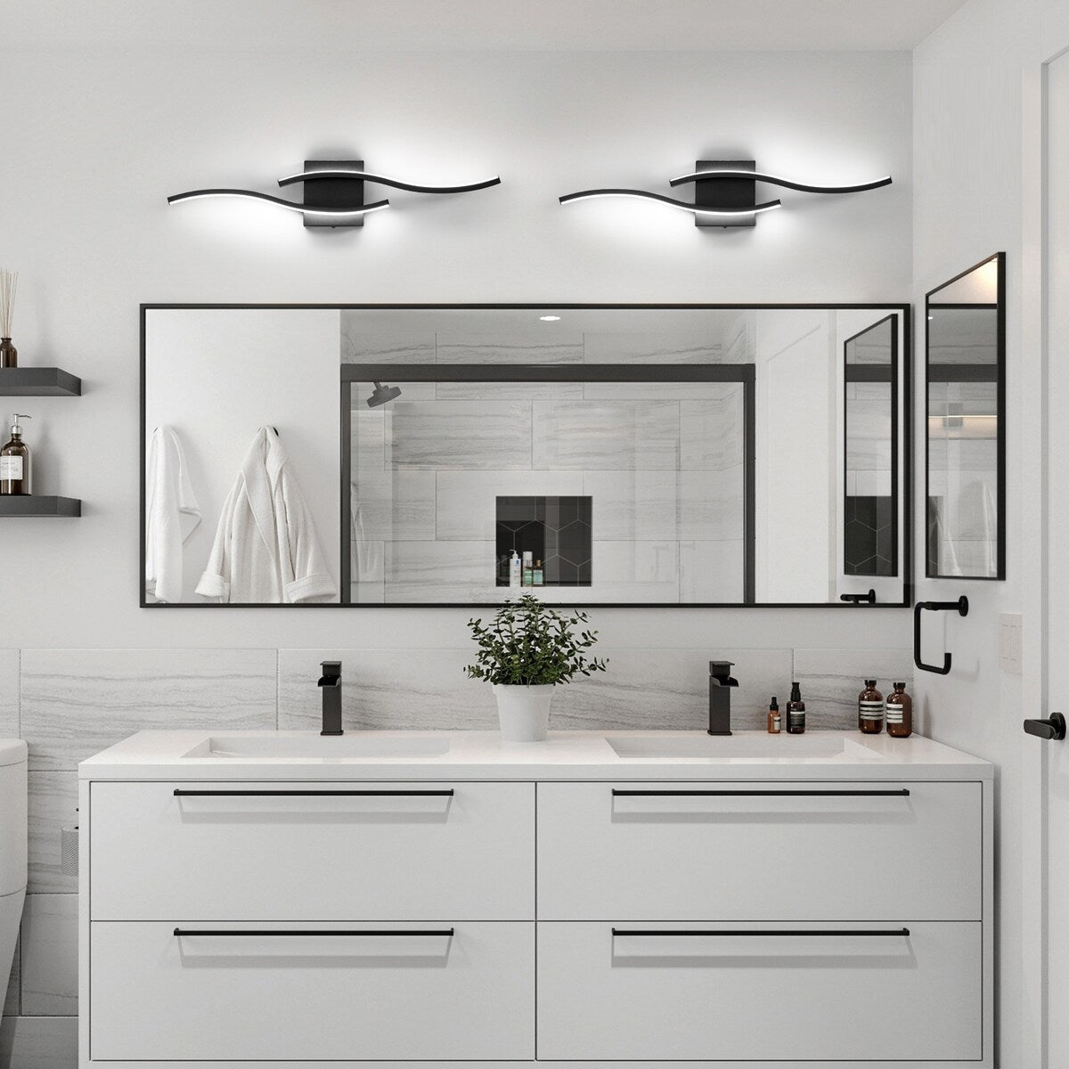 Applique murale linéaire à DEL Curve à intensité variable de 23,6 po de largeur pour meuble-lavabo de salle de bain, lumière froide/chaude