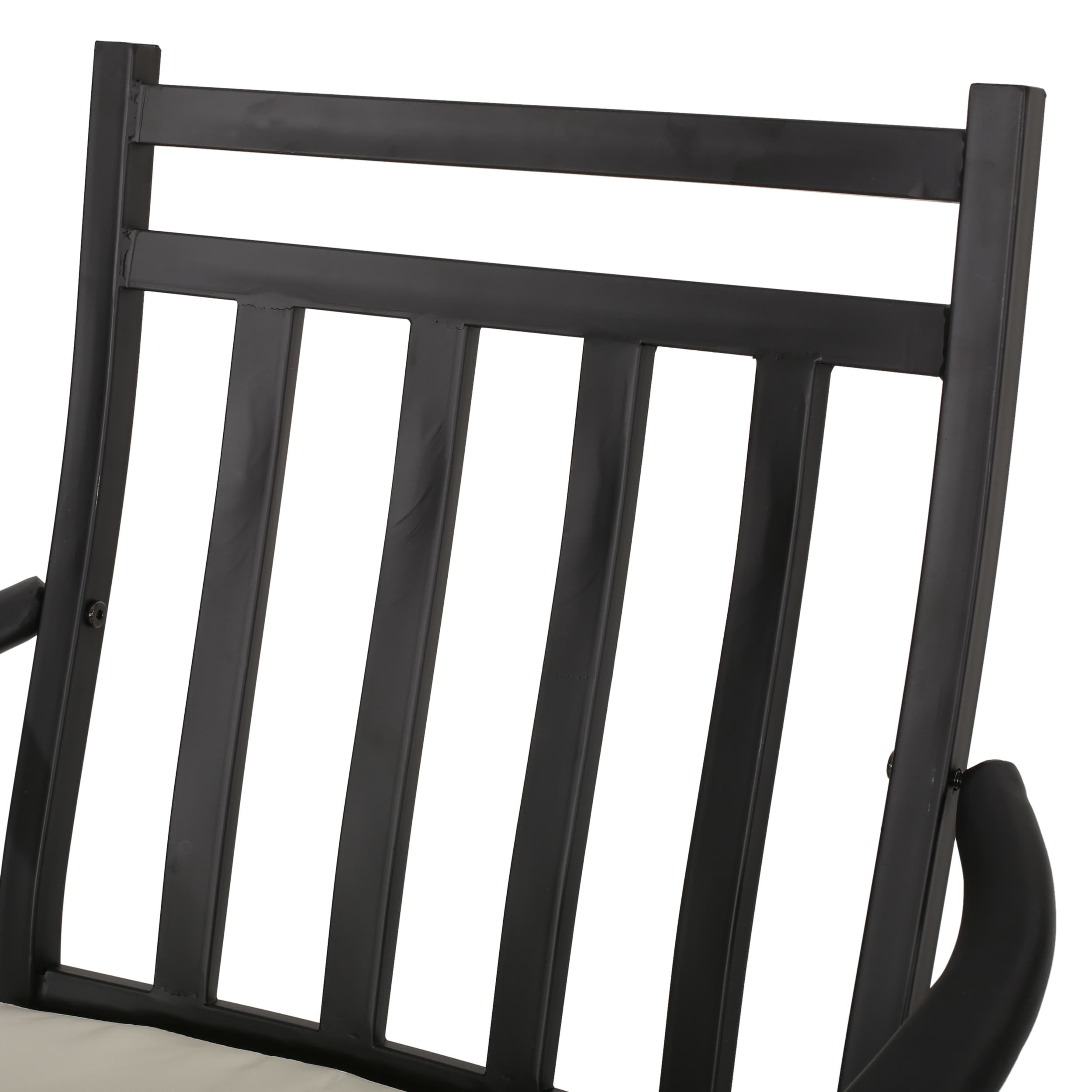 Ensemble de salle à manger d'extérieur Delmar 5 pièces avec table en béton léger par Christopher Knight Home