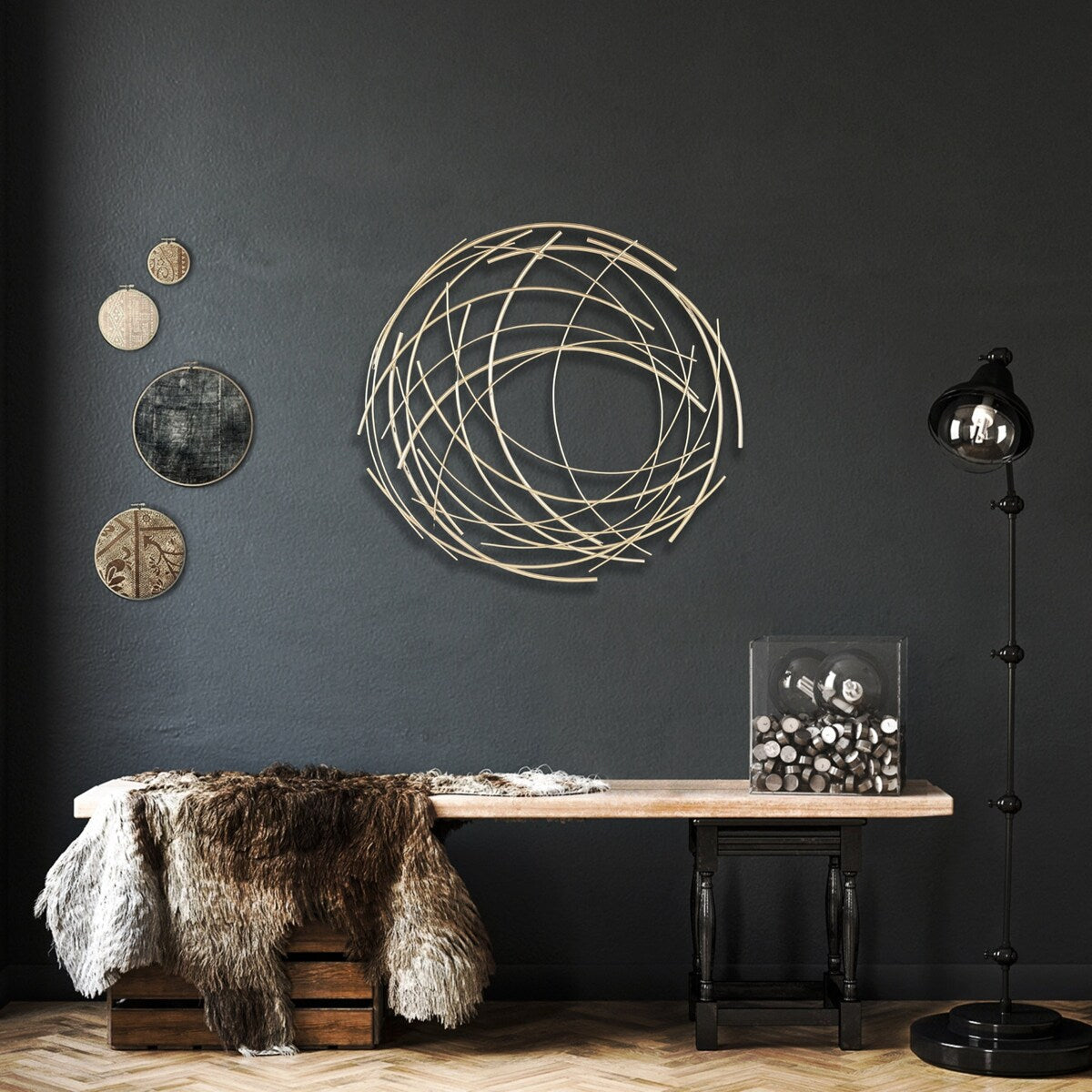 Grande œuvre d'art murale abstraite ronde en métal doré Denine