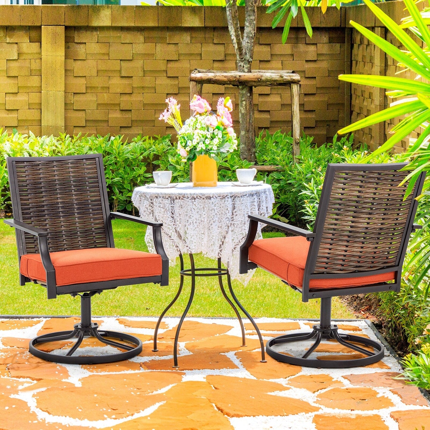 Lot de 2 chaises pivotantes EROMMY pour salle à manger, en osier et aluminium, avec cadre en aluminium résistant aux intempéries.