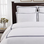 Ensemble housse de couette 3 pièces Echelon Home Three Line Hotel Collection