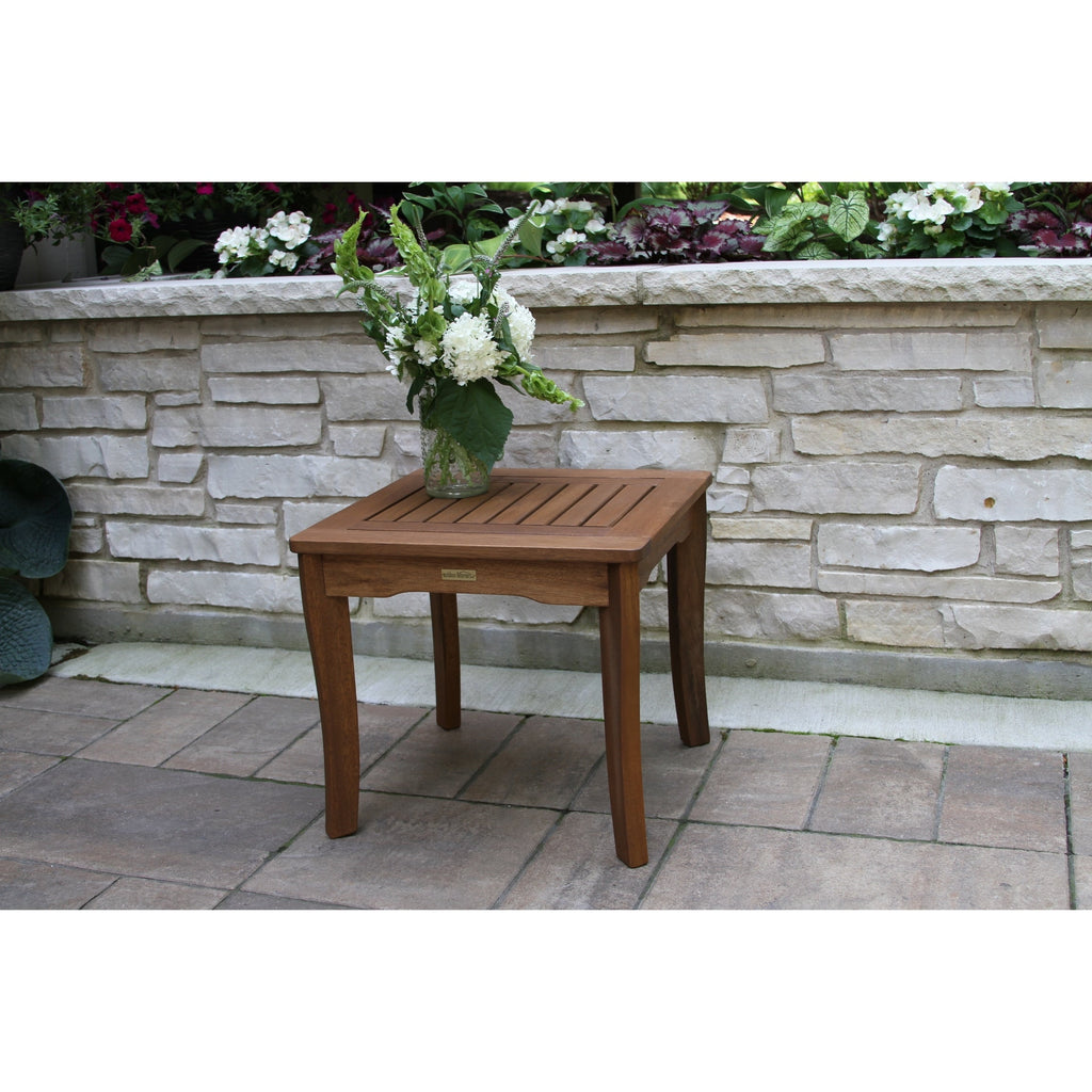 Ensemble de 3 chaises longues en osier d'eucalyptus Eilaf avec pouf et table d'appoint carrée