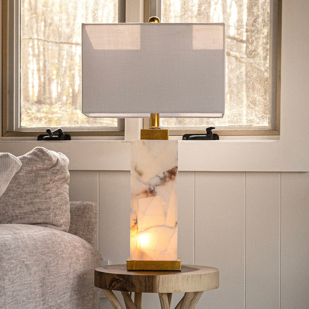 Lampe de table LED Eloise 27,5 en albâtre, blanc/feuille d'or par JONATHAN Y