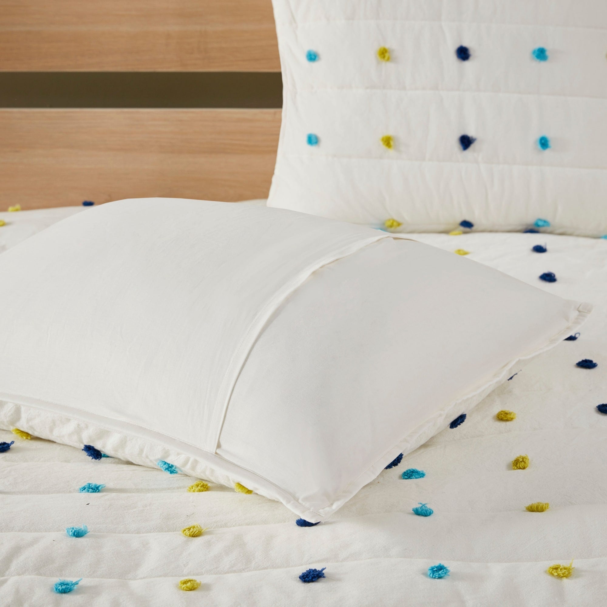 Parure de lit en jacquard de coton à pompons Ensley pour enfants au design intelligent avec coussins décoratifs