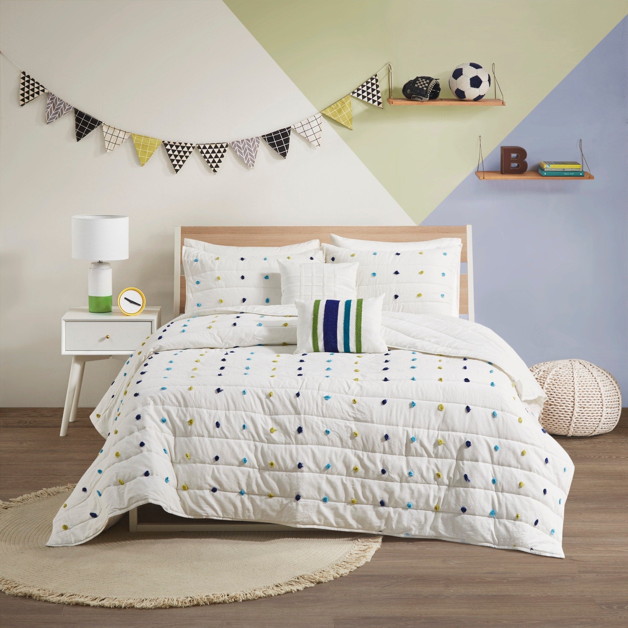Parure de lit en jacquard de coton à pompons Ensley pour enfants au design intelligent avec coussins décoratifs