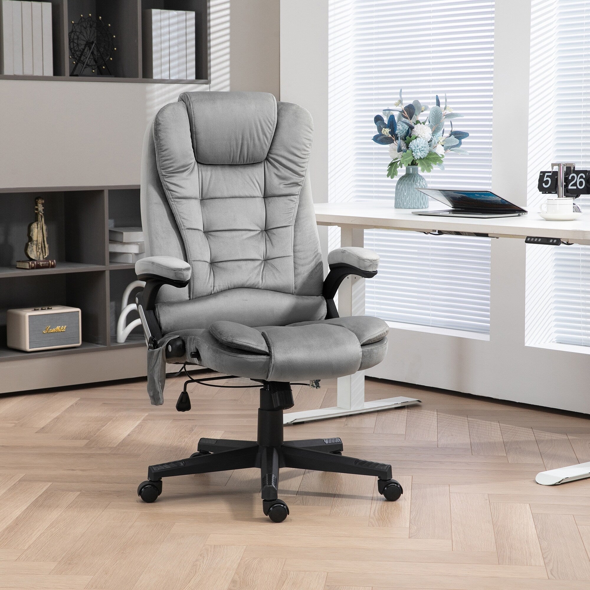 Fauteuil de bureau ergonomique et massant, inclinable et réglable à dossier haut, avec accoudoirs rembourrés et chauffage lombaire