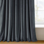 Rideau occultant en velours Signature Exclusive Fabrics (1 panneau)