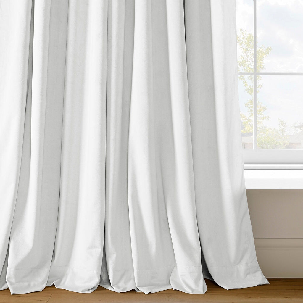 Rideau occultant en velours Signature Exclusive Fabrics (1 panneau)
