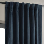 Rideau occultant en velours bleu nuit Signature Exclusive Fabrics