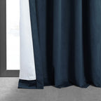 Rideau occultant en velours bleu nuit Signature Exclusive Fabrics