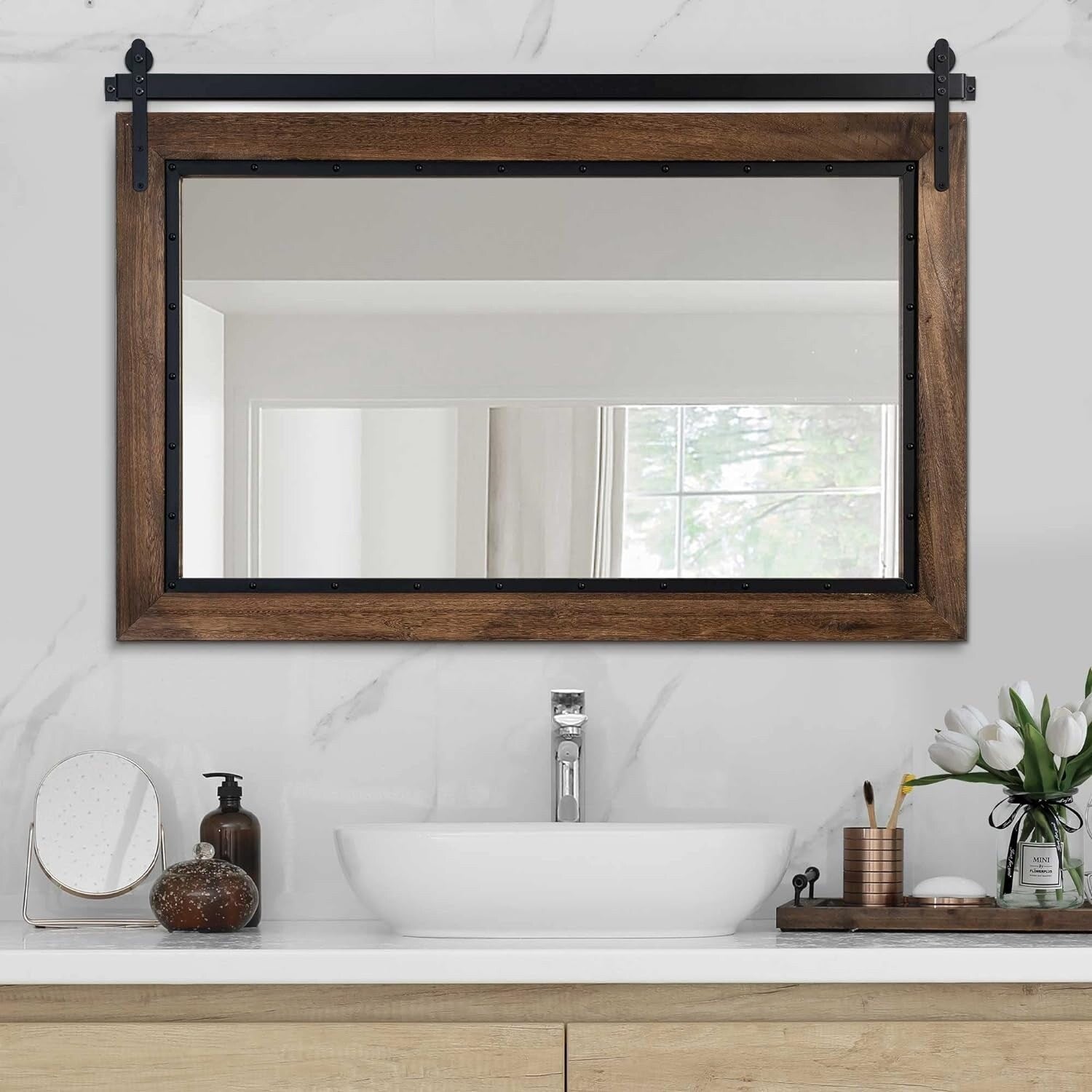 Miroir mural de salle de bain en bois naturel de style grange de ferme