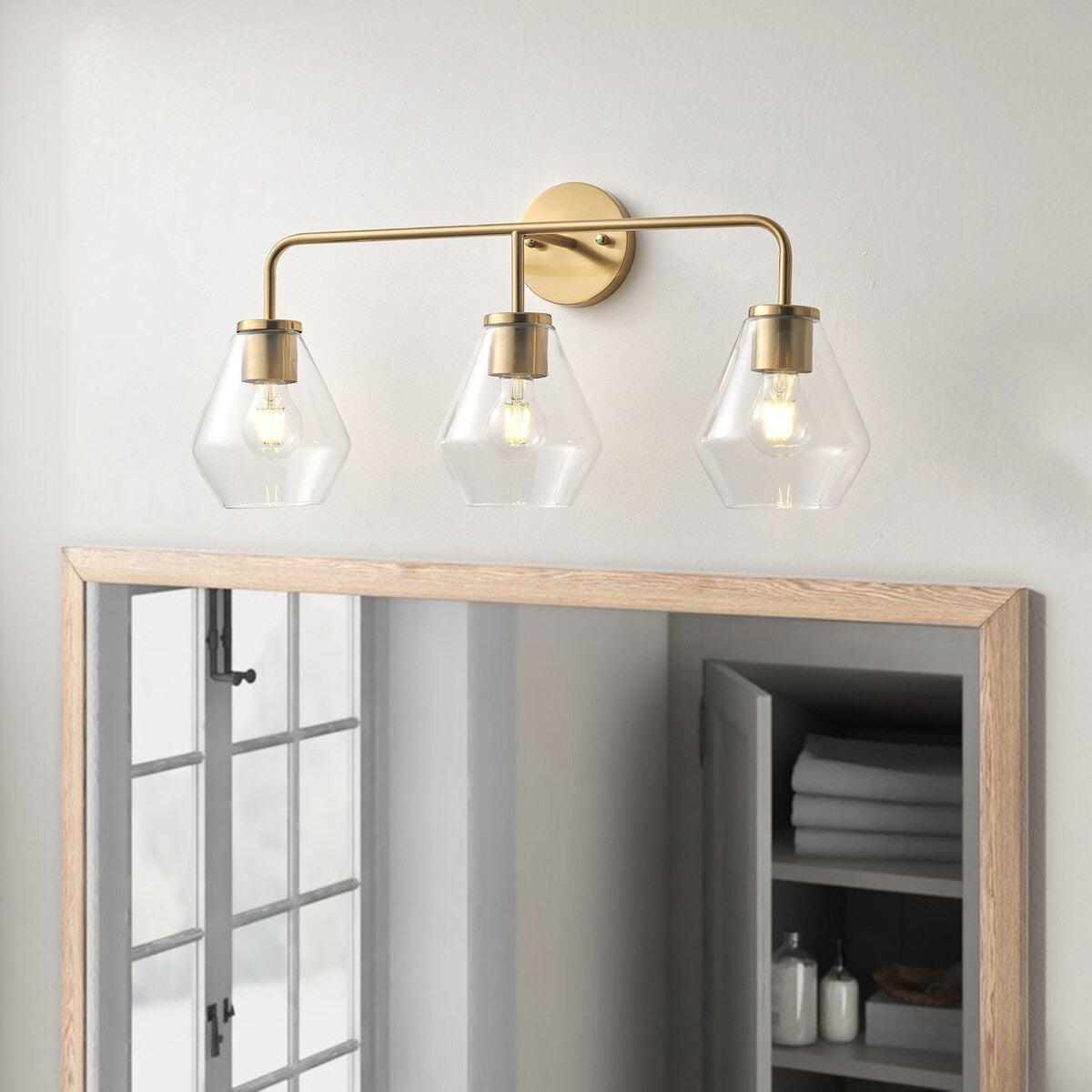 Luminaire de salle de bain Farmhouse Gold à 3 lumières en verre sur miroir
