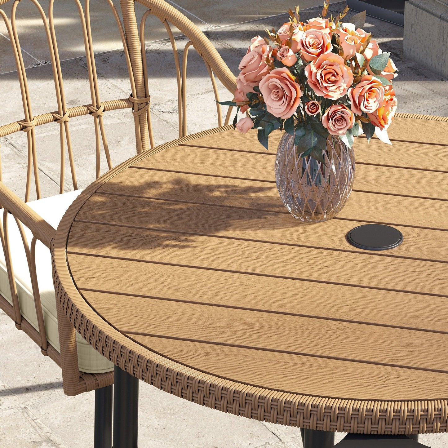Ensemble de salle à manger d'extérieur en rotin Moasis 5 pièces, chaises et table en osier avec trou pour parasol