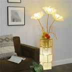 Lampadaire pastoral avec veilleuse LED en rotin tissé à la main – 27,5 cm (l) x 130 cm (h)