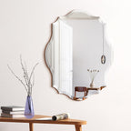 Miroir mural festonné élégant, oblong et biseauté, sans cadre