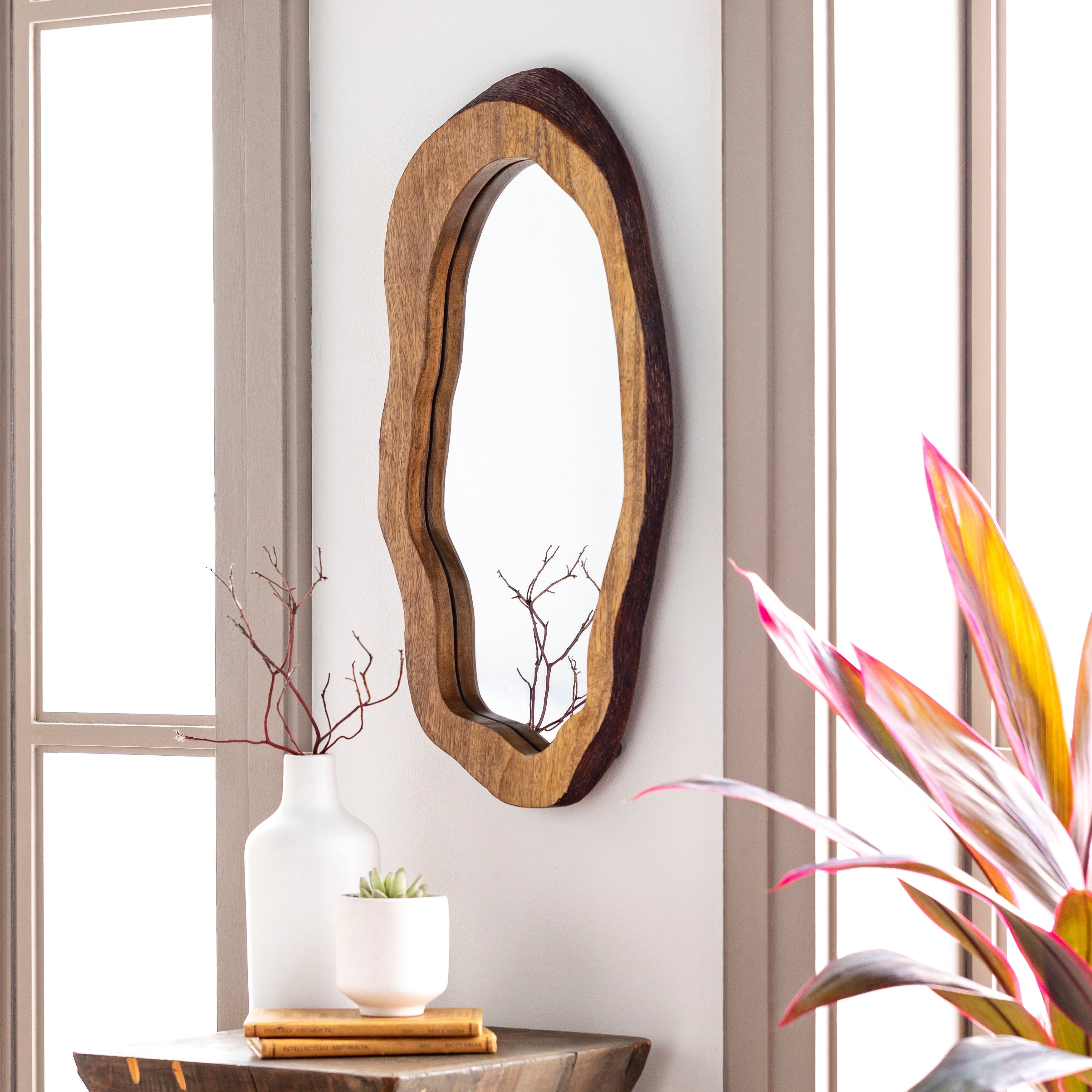 Miroir oblong en bois naturel Freja de Livabliss