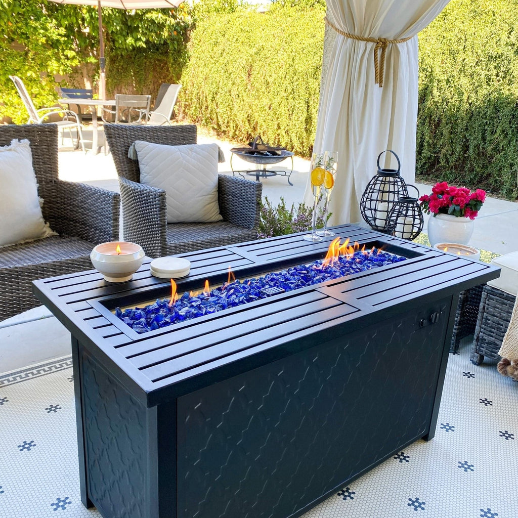 Ensemble de salon de jardin Gariau en rotin et osier, 13 pièces, avec 2 types de tables de foyer à gaz, par Havenside Home