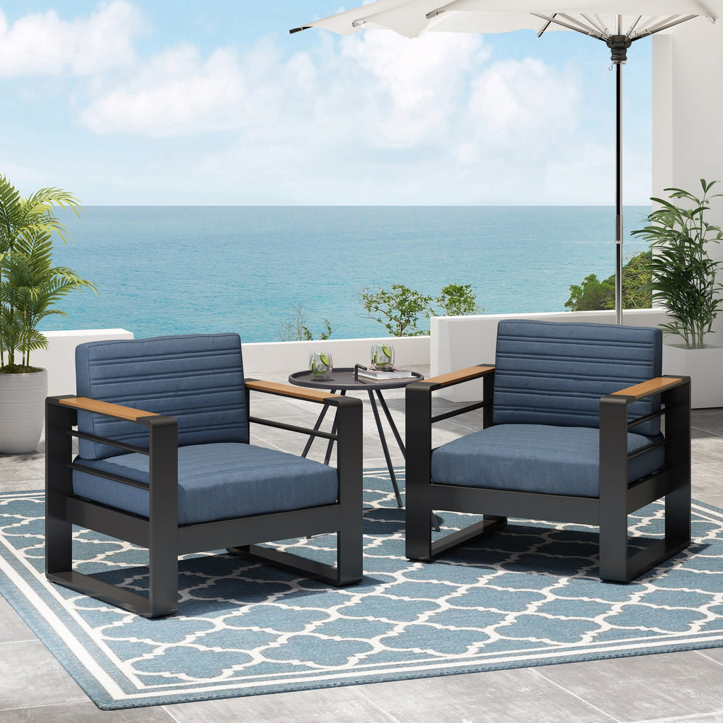 Fauteuils club d'extérieur Giovanna en aluminium avec finitions en imitation bois (lot de 2) par Christopher Knight Home