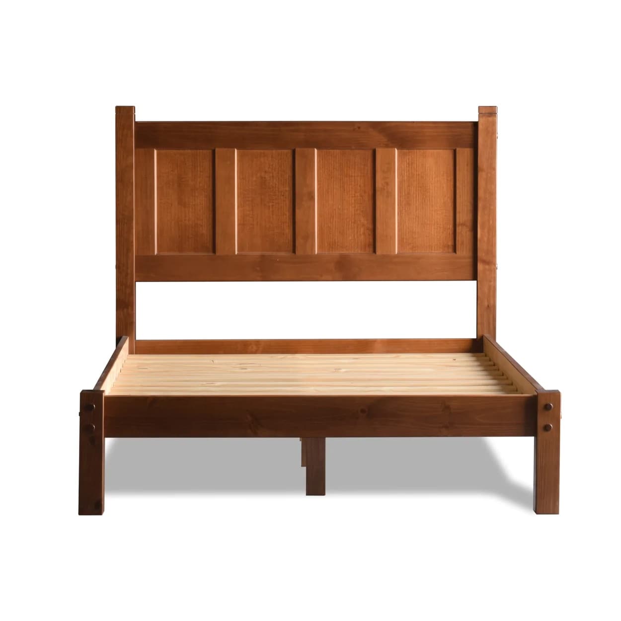 Lit plateforme en bois massif de style shaker avec meubles en bois de grain