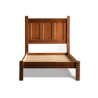 Lit plateforme en bois massif de style shaker avec meubles en bois de grain