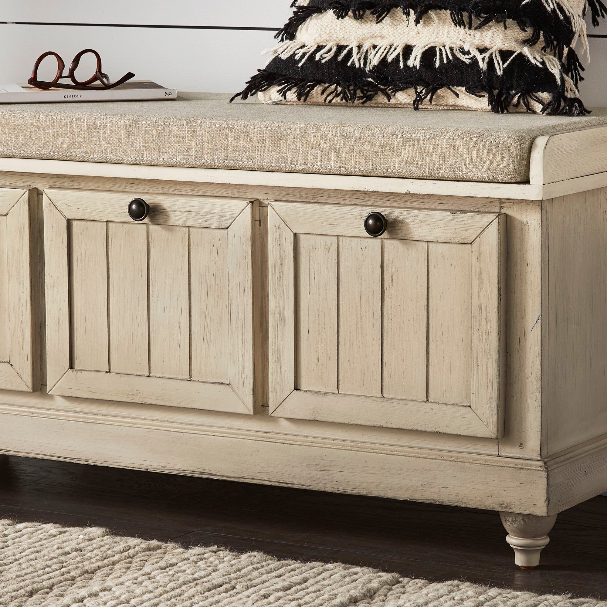 Banc de rangement Granger avec coussin d'assise en lin par iNSPIRE Q Classic