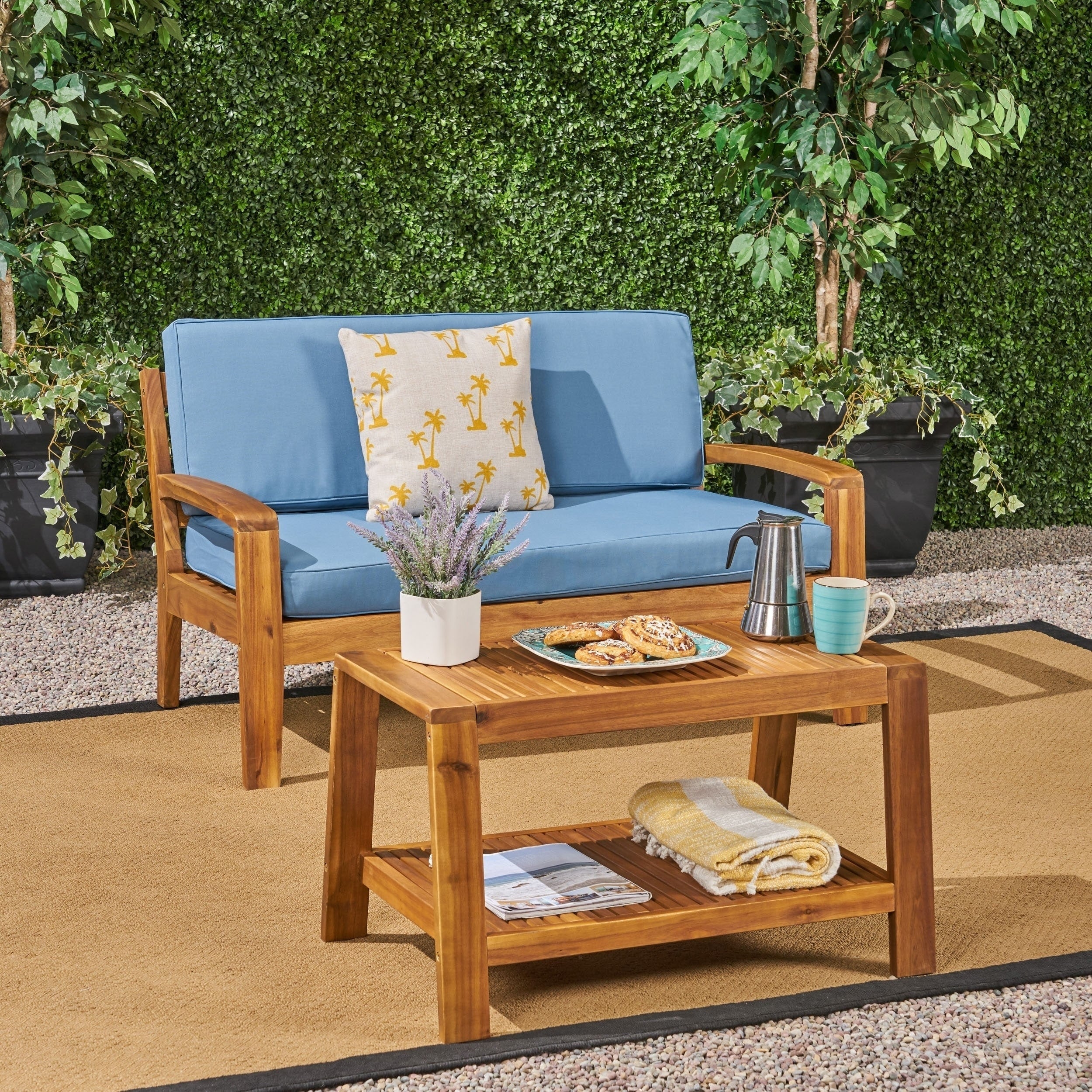 Ensemble de table basse et causeuse en acacia de Grenade par Christopher Knight Home