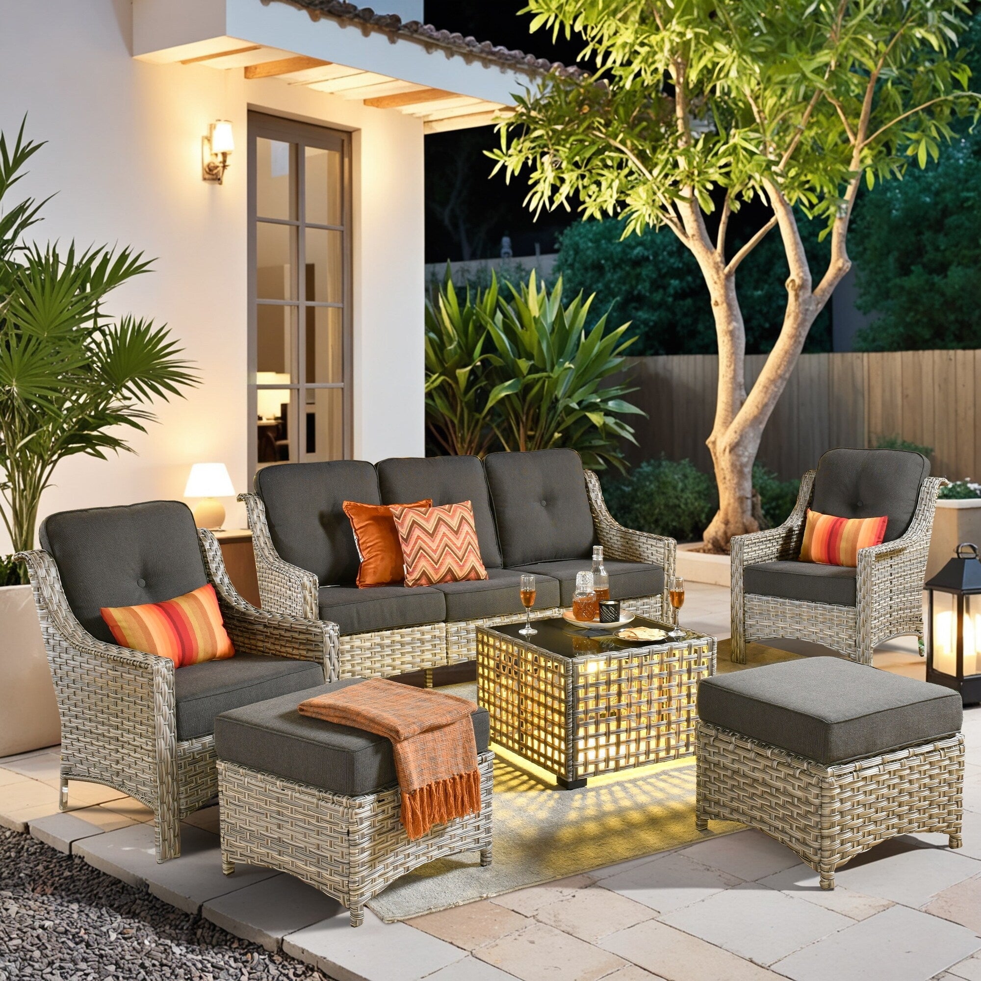 Ensemble de salon de jardin en osier HOOOWOOO 6 pièces avec table basse