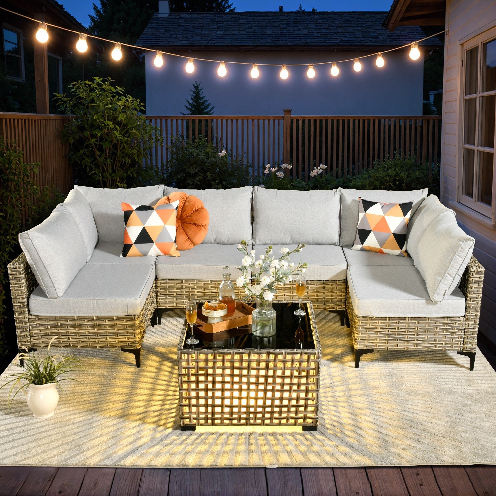 Ensemble de meubles de patio sectionnels en rotin HOOOWOOO 7 pièces