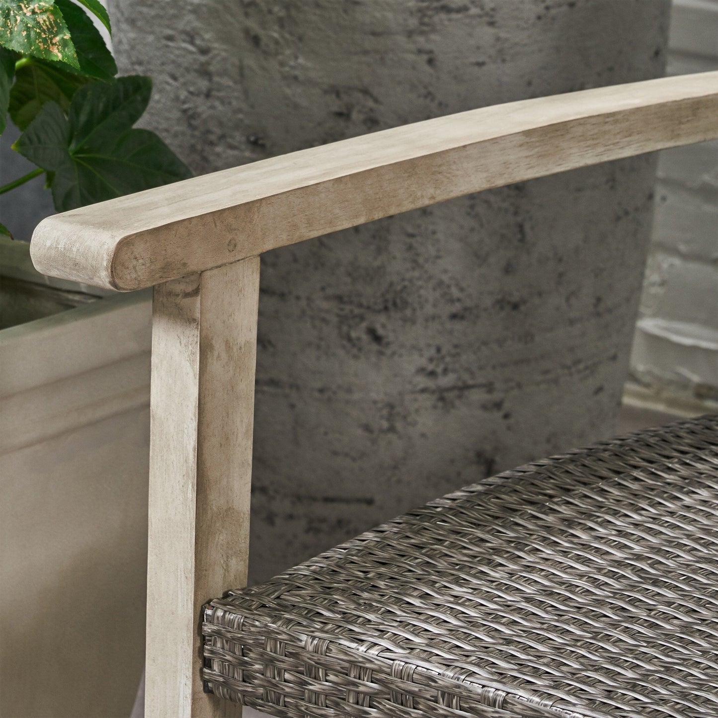 Ensemble de conversation d'extérieur Hampton 4 pièces en acacia par Christopher Knight Home
