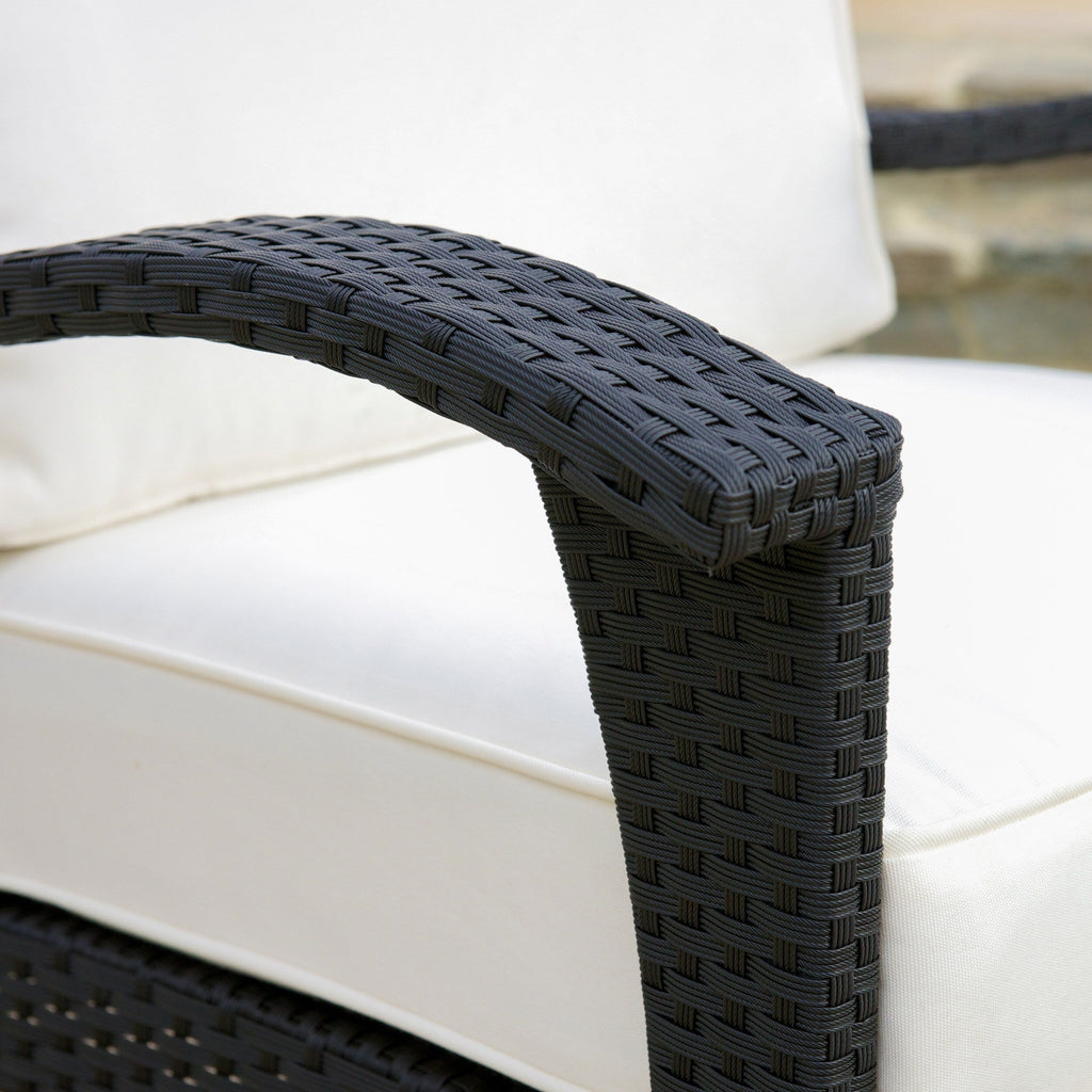 Ensemble de 4 chaises d'extérieur Honolulu en osier avec coussins par Christopher Knight Home