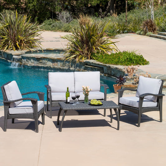 Ensemble de 4 chaises d'extérieur Honolulu en osier avec coussins par Christopher Knight Home