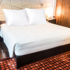 Lot de 4 taies d'oreiller en satin de coton turc blanc doux de la collection Hôtel