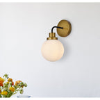Applique de salle de bain Hudson à 1 lumière avec abat-jour globe givré