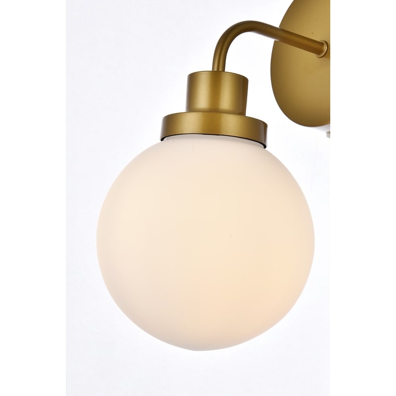 Applique de salle de bain Hudson à 1 lumière avec abat-jour globe givré