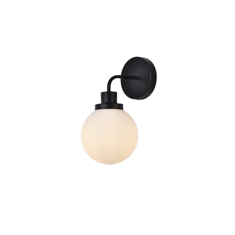 Applique de salle de bain Hudson à 1 lumière avec abat-jour globe givré