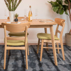 Chaise de salle à manger Abrielle en bois d'hévéa rembourrée, style milieu de siècle, par Christopher Knight Home (lot de 2)