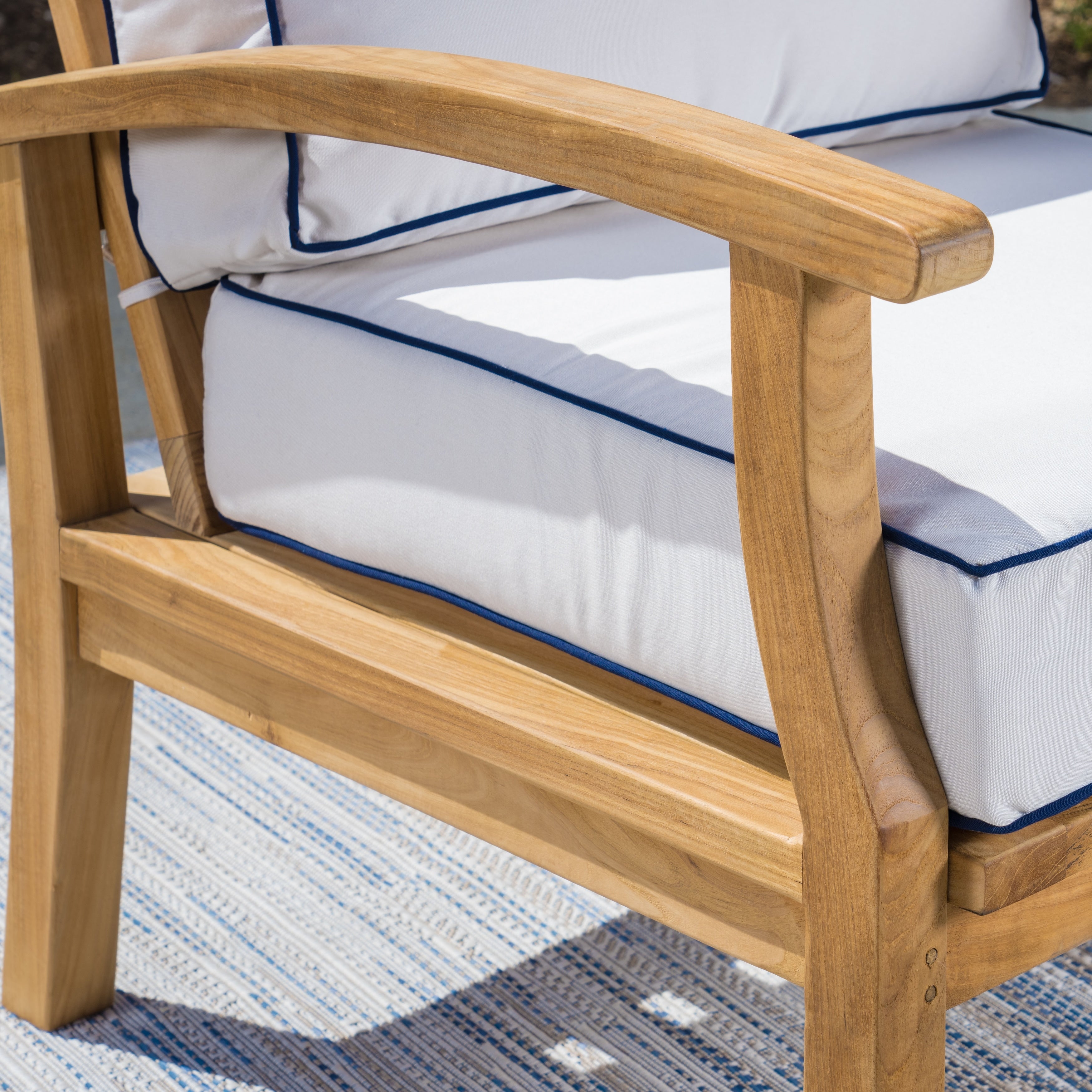 Ensemble de fauteuils club 3 pièces en teck indonésien avec coussins Sunbrella